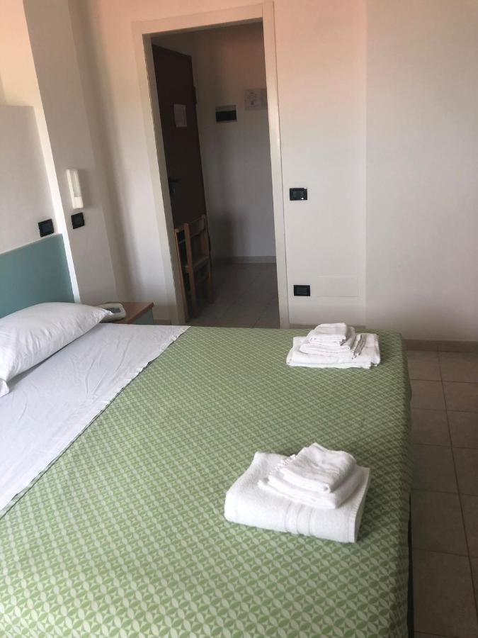 Hotel Atlantic 세니갈리아 외부 사진